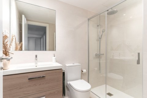 Купить квартиру в Барселона, Испания с 5 комнат, № 1731 - фото 16