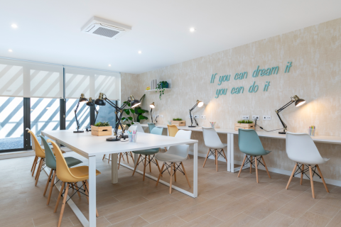 Купить квартиру в Эсплугес-де-Льобрегат, Испания с 5 комнат, № 1728 - фото 21