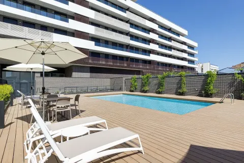 Квартира с 3 спальнями в Монтгате, Барселона, Каталония, Испания № 1725