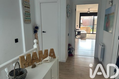 Купить таунхаус в Виланова-и-ла-Желтру, Испания с 3 спальни, 179м², № 4709 - фото 5