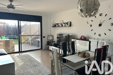 Купить таунхаус в Виланова-и-ла-Желтру, Испания с 3 спальни, 179м², № 4709 - фото 2