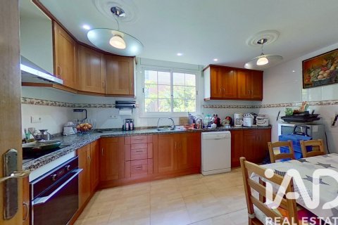 6 bedrooms house for sale in Cambrils, Tarragona, Catalonia, Spain № 4713 - photo 26