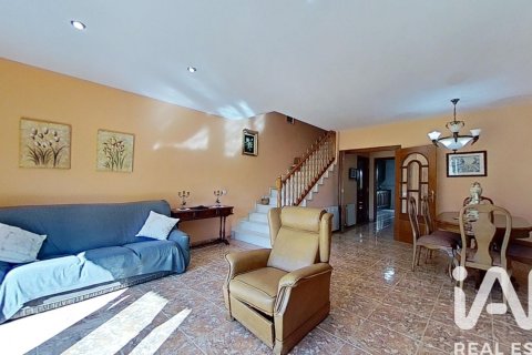 Купить дом в Кубельес, Испания с 4 спальни, 270м², № 4712 - фото 3