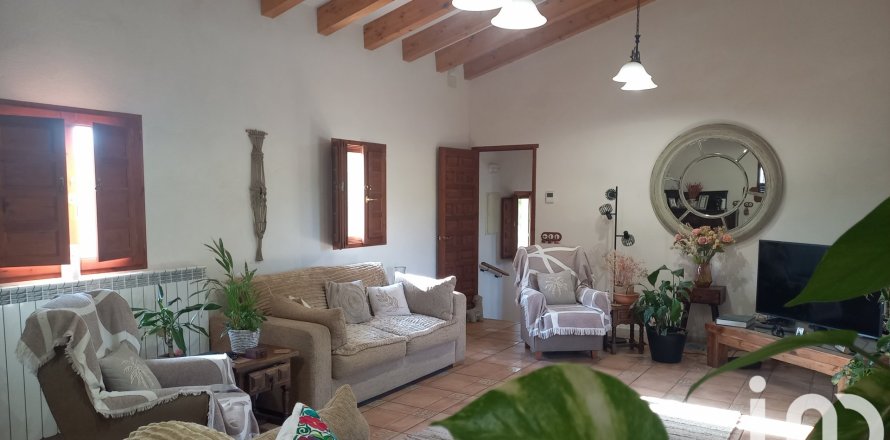 Дом с 3 спальнями в Раскере, Таррагона, Каталония, Испания № 4830