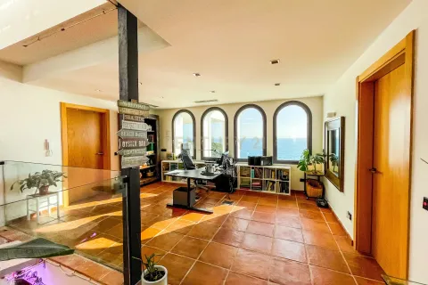 Сasa de 5 dormitorios en venta en Arenys de Mar, Barcelona, Cataluña, Spain № 7001 - foto 21