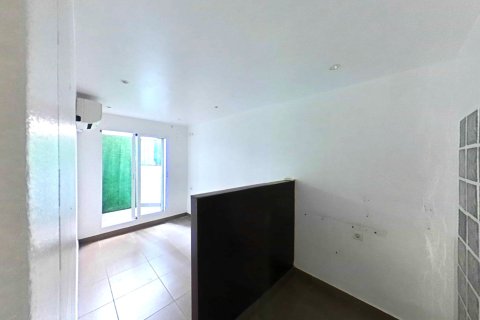 Apartamento de 6 dormitorios en venta en Barcelona, Cataluña, Spain № 7003 - foto 5