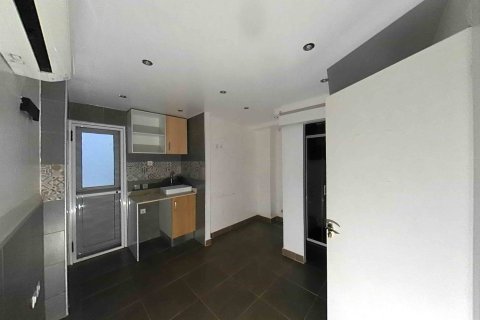 Apartamento de 6 dormitorios en venta en Barcelona, Cataluña, Spain № 7003