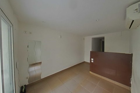 Apartamento de 6 dormitorios en venta en Barcelona, Cataluña, Spain № 7003 - foto 4