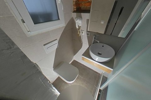Apartamento de 6 dormitorios en venta en Barcelona, Cataluña, Spain № 7003 - foto 14