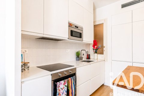 2 bedrooms apartment for sale in Barcelona, Catalonia, Spain № 7340 - photo 23