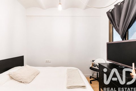 2 bedrooms apartment for sale in Barcelona, Catalonia, Spain № 7340 - photo 12