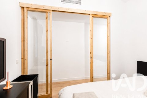 2 bedrooms apartment for sale in Barcelona, Catalonia, Spain № 7340 - photo 9
