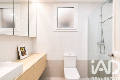 2 bedrooms apartment for sale in Barcelona, Catalonia, Spain № 7340 - photo 17