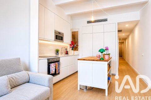 2 bedrooms apartment for sale in Barcelona, Catalonia, Spain № 7340 - photo 24