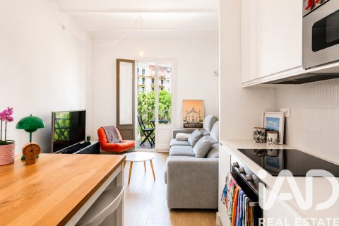 2 bedrooms apartment for sale in Barcelona, Catalonia, Spain № 7340 - photo 2