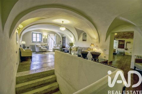 Купить дом в Виладемюльс, Испания с 9 спален, 946м², № 7341 - фото 14