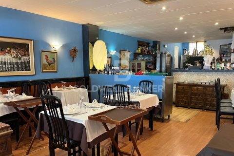 243 sq.m. cafe / restaurant for sale in L'Escala, Girona, Catalonia, Spain № 5855 - photo 11