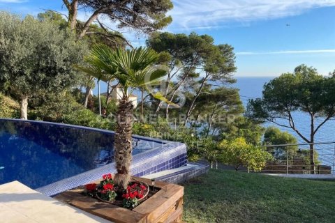 5 bedrooms house for sale in Palafrugell, Girona, Catalonia, Spain № 5856 - photo 2