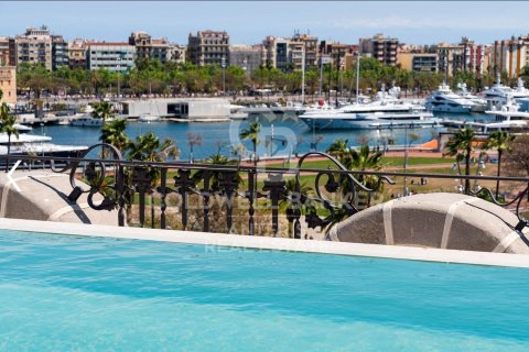 3 bedrooms apartment for sale in Barcelona, Catalonia, Spain № 5859 - photo 2