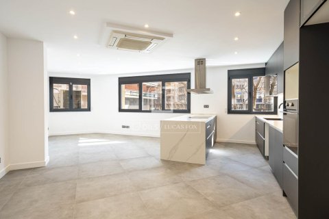 3 bedrooms apartment for sale in Barcelona, Catalonia, Spain № 6437 - photo 28