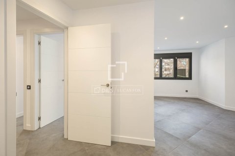 3 bedrooms apartment for sale in Barcelona, Catalonia, Spain № 6437 - photo 25