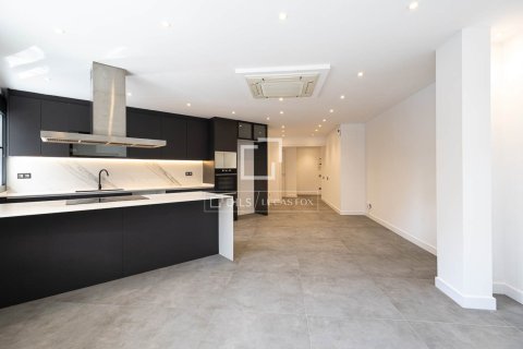 3 bedrooms apartment for sale in Barcelona, Catalonia, Spain № 6437 - photo 8