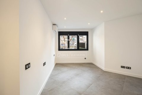 3 bedrooms apartment for sale in Barcelona, Catalonia, Spain № 6437 - photo 15