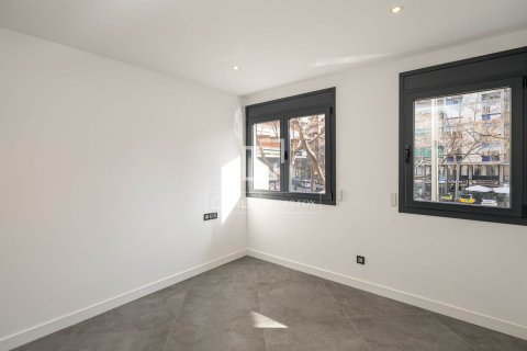 3 bedrooms apartment for sale in Barcelona, Catalonia, Spain № 6437 - photo 12