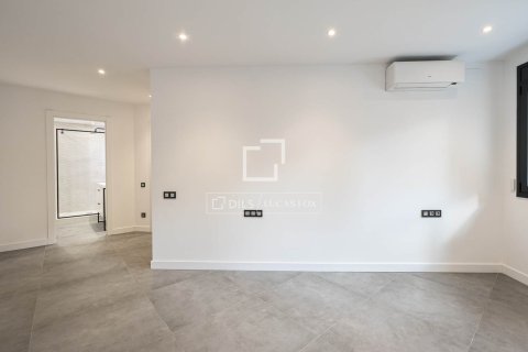 3 bedrooms apartment for sale in Barcelona, Catalonia, Spain № 6437 - photo 23