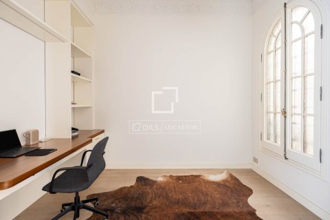 5 bedrooms apartment for sale in Barcelona, Catalonia, Spain № 6434 - photo 10
