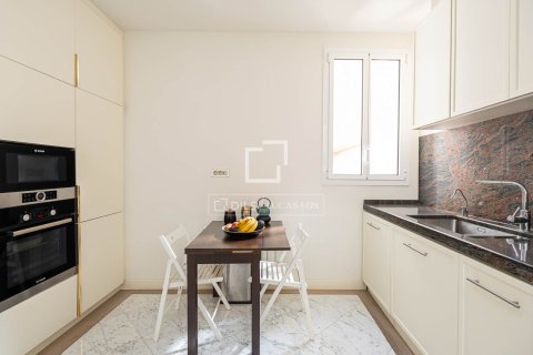 5 bedrooms apartment for sale in Barcelona, Catalonia, Spain № 6434 - photo 13