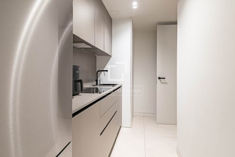 4 bedrooms apartment for sale in Barcelona, Catalonia, Spain № 6436 - photo 14