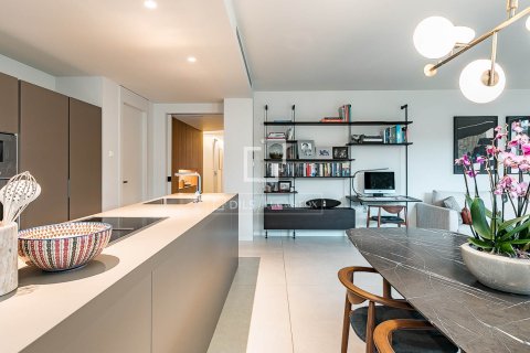 4 bedrooms apartment for sale in Barcelona, Catalonia, Spain № 6436 - photo 9