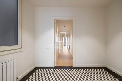 3 chambres apartment à vendre à Barcelona, Catalonia, Spain № 3788 - photo 10