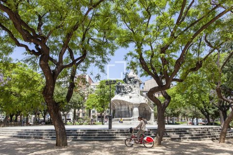 Ático de 1 dormitorio en venta en Barcelona, Cataluña, Spain № 3791 - foto 29