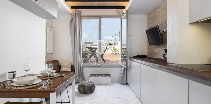 Ático de 1 dormitorio en venta en Barcelona, Cataluña, Spain № 3791