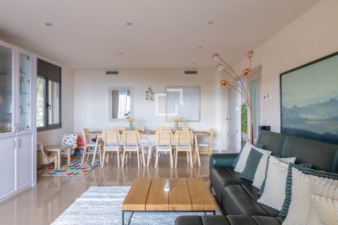 Купить виллу в Премия де Дальт, Испания с 5 спален, 375м², № 3793 - фото 9