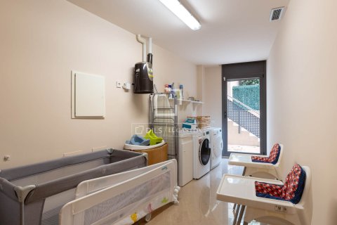 Купить виллу в Премия де Дальт, Испания с 5 спален, 375м², № 3793 - фото 30