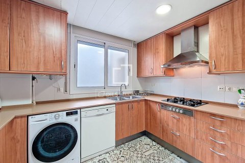 3 chambres apartment à vendre à Vilanova i la Geltru, Barcelona, Catalonia, Spain № 3789 - photo 11