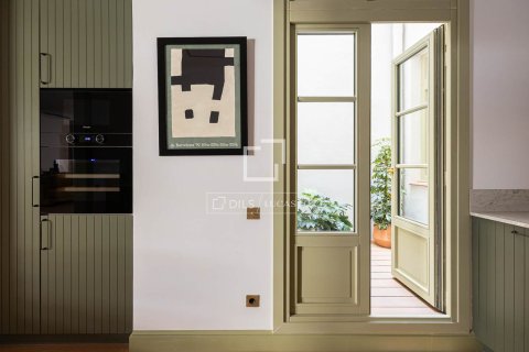 3 bedrooms apartment for sale in Barcelona, Catalonia, Spain № 6408 - photo 8