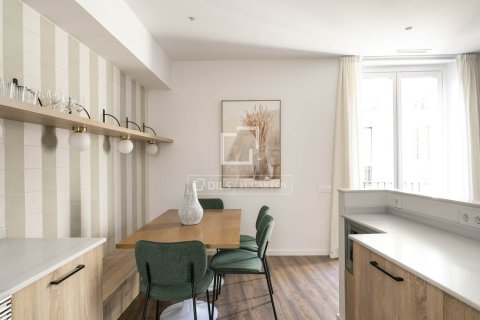 3 bedrooms apartment for sale in Barcelona, Catalonia, Spain № 6403 - photo 12