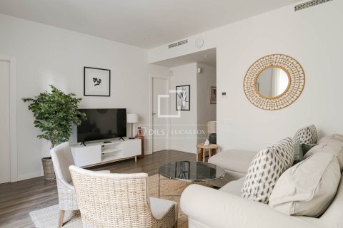 3 bedrooms apartment for sale in Barcelona, Catalonia, Spain № 6403 - photo 3