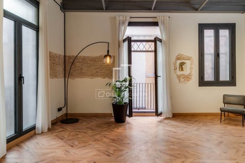 3 bedrooms apartment for sale in Barcelona, Catalonia, Spain № 6404 - photo 10