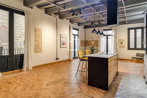 3 bedrooms apartment for sale in Barcelona, Catalonia, Spain № 6404 - photo 2