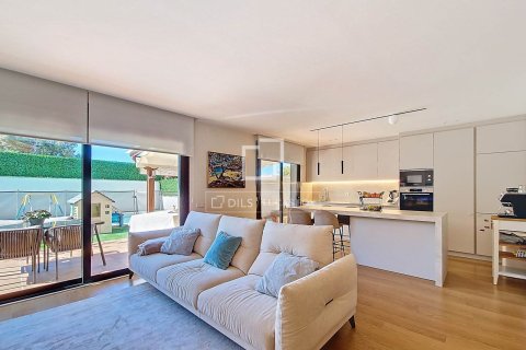 Купить виллу в Виланова-и-ла-Желтру, Испания с 4 спальни, 201м², № 6405 - фото 2