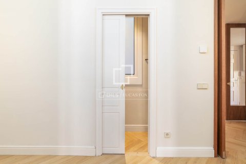 4 bedrooms apartment for sale in Barcelona, Catalonia, Spain № 6409 - photo 25