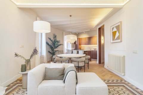 4 bedrooms apartment for sale in Barcelona, Catalonia, Spain № 6409 - photo 9