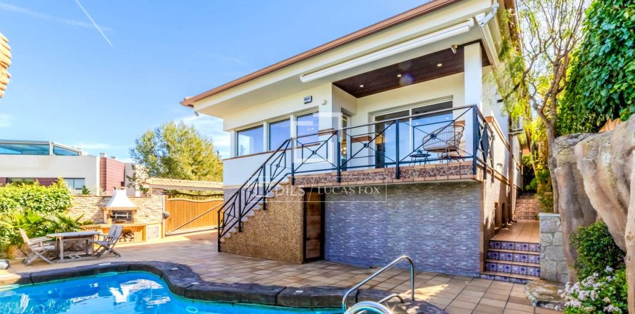 Вилла с 5 спальнями в Ситжесе, Барселона, Каталония, Испания № 6406