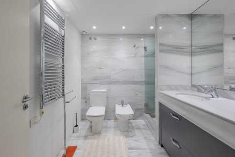 4 bedrooms apartment for sale in Barcelona, Catalonia, Spain № 4606 - photo 27