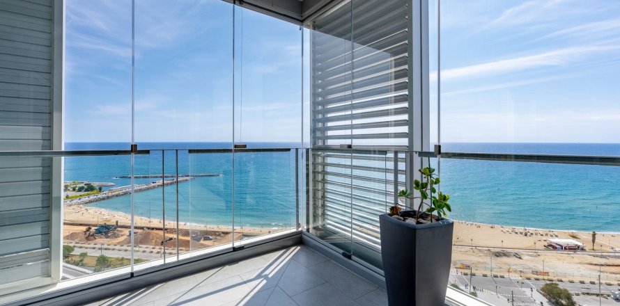 4 bedrooms apartment for sale in Barcelona, Catalonia, Spain № 4606